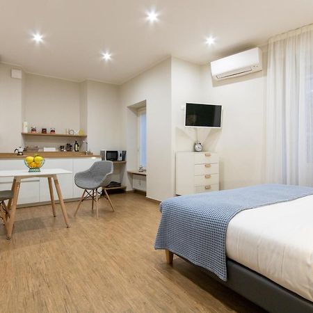 Aqualago Casa Vacanze Apartment E Verbania Ngoại thất bức ảnh